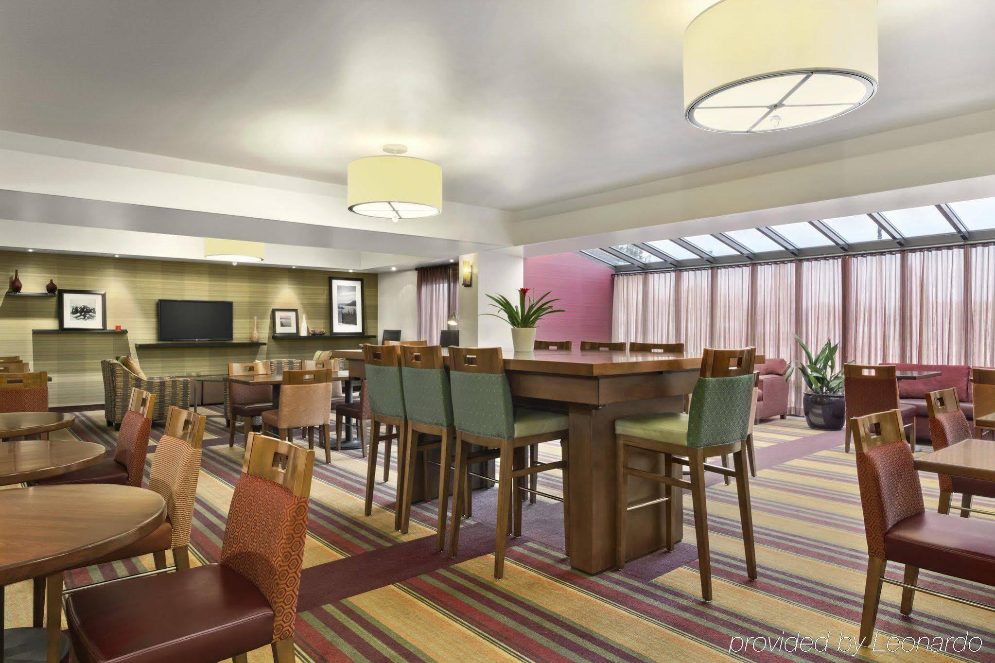 Hampton Inn Portland Airport Εξωτερικό φωτογραφία